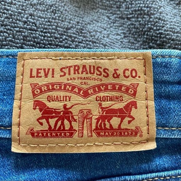 Levi’s mid rise embroidered skinny jeans 29 EUC - Picture 5 of 8